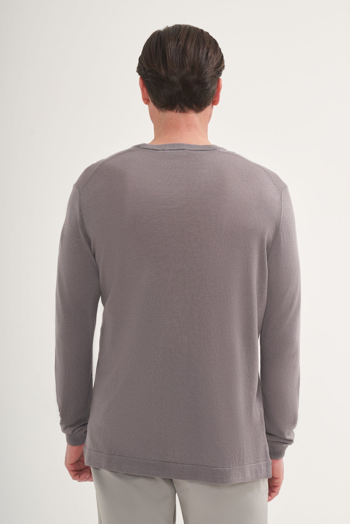 Lightweight Knit T-Shirt Long Sleeves