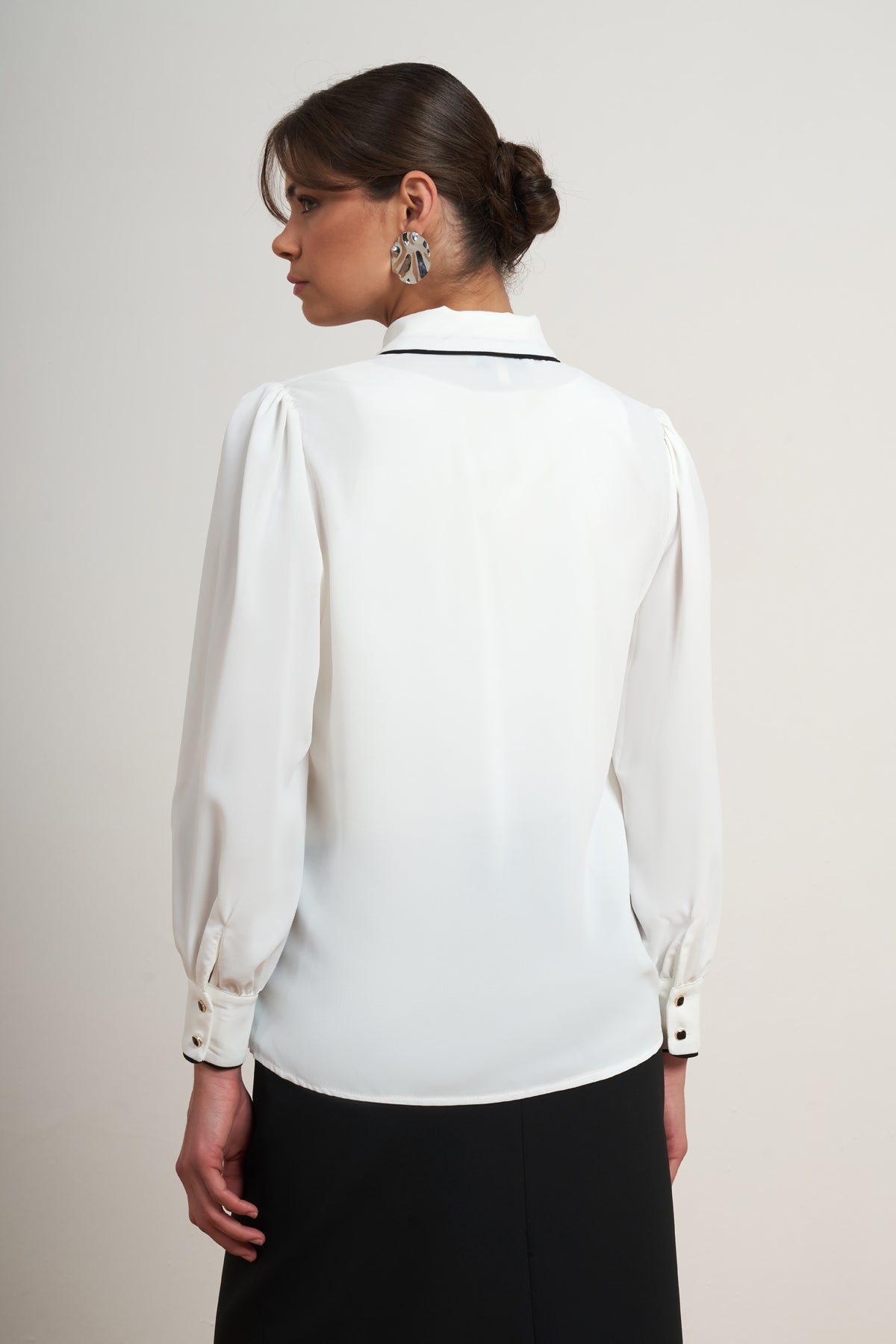 Contrast Piping Blouse