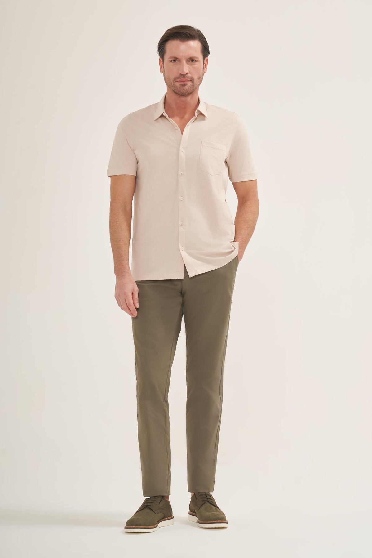 The Essential Short sleeve Cotton Button-Up