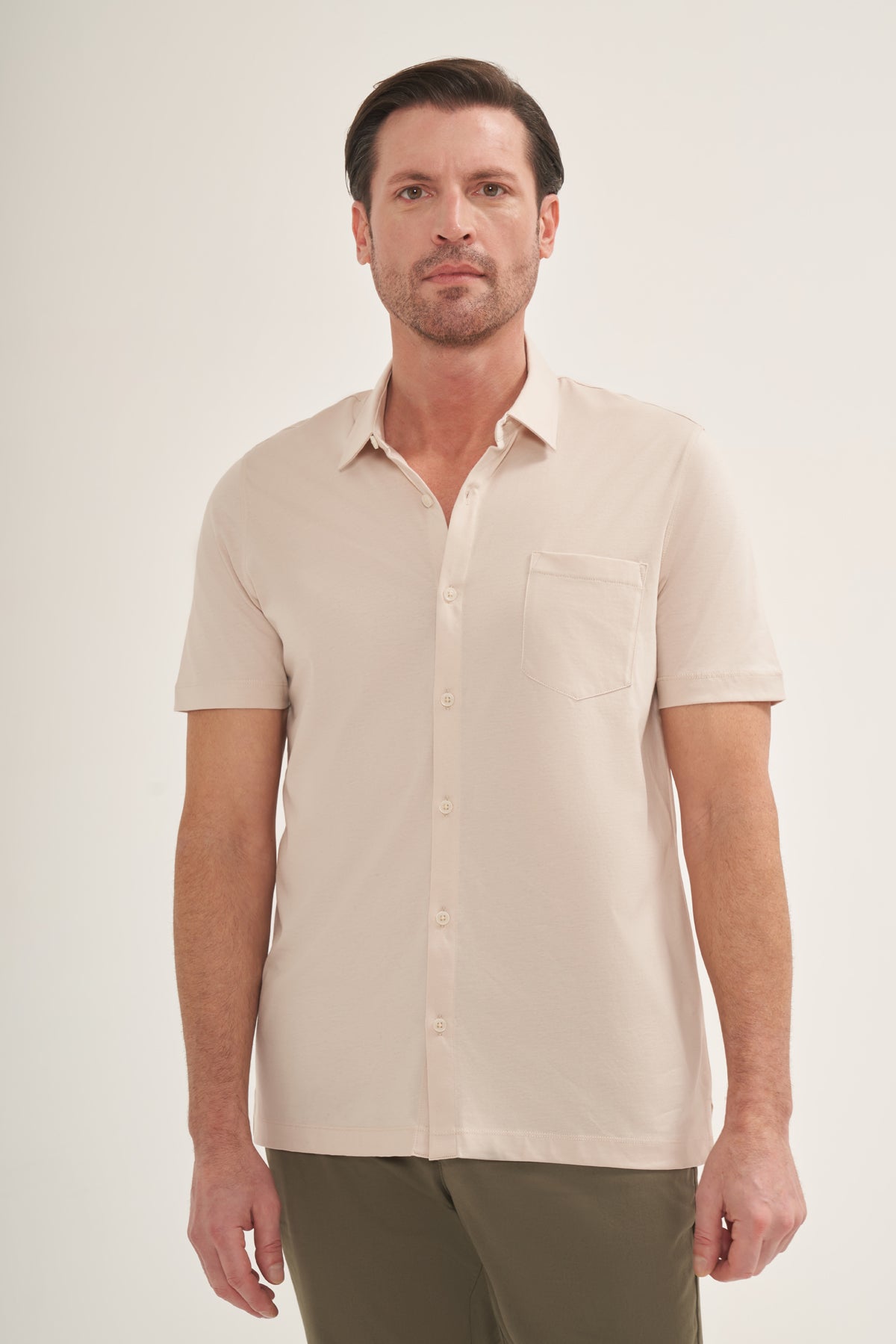 The Essential Short sleeve Cotton Button-Up
