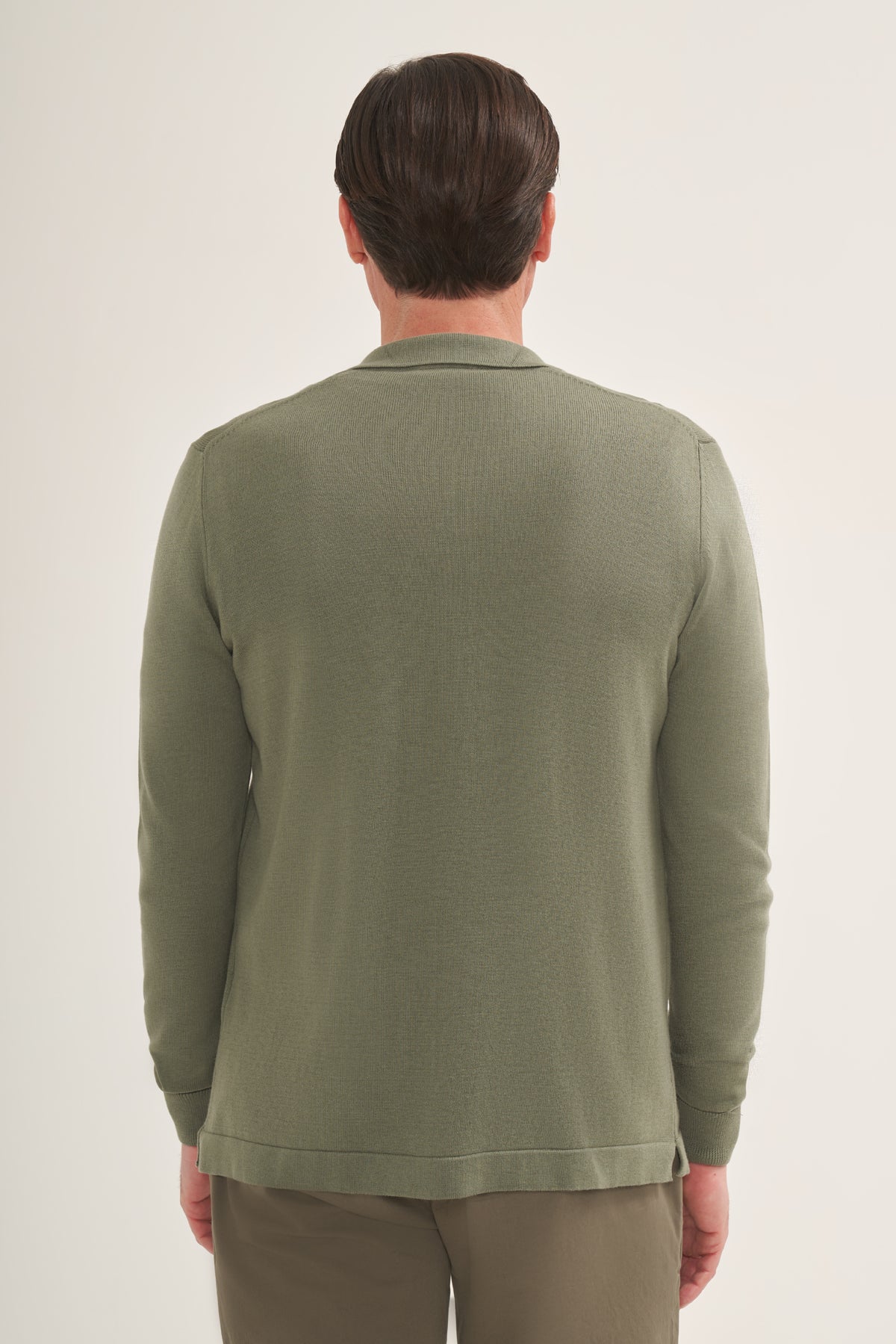 Lightweight knit Zip-Up Overshirt