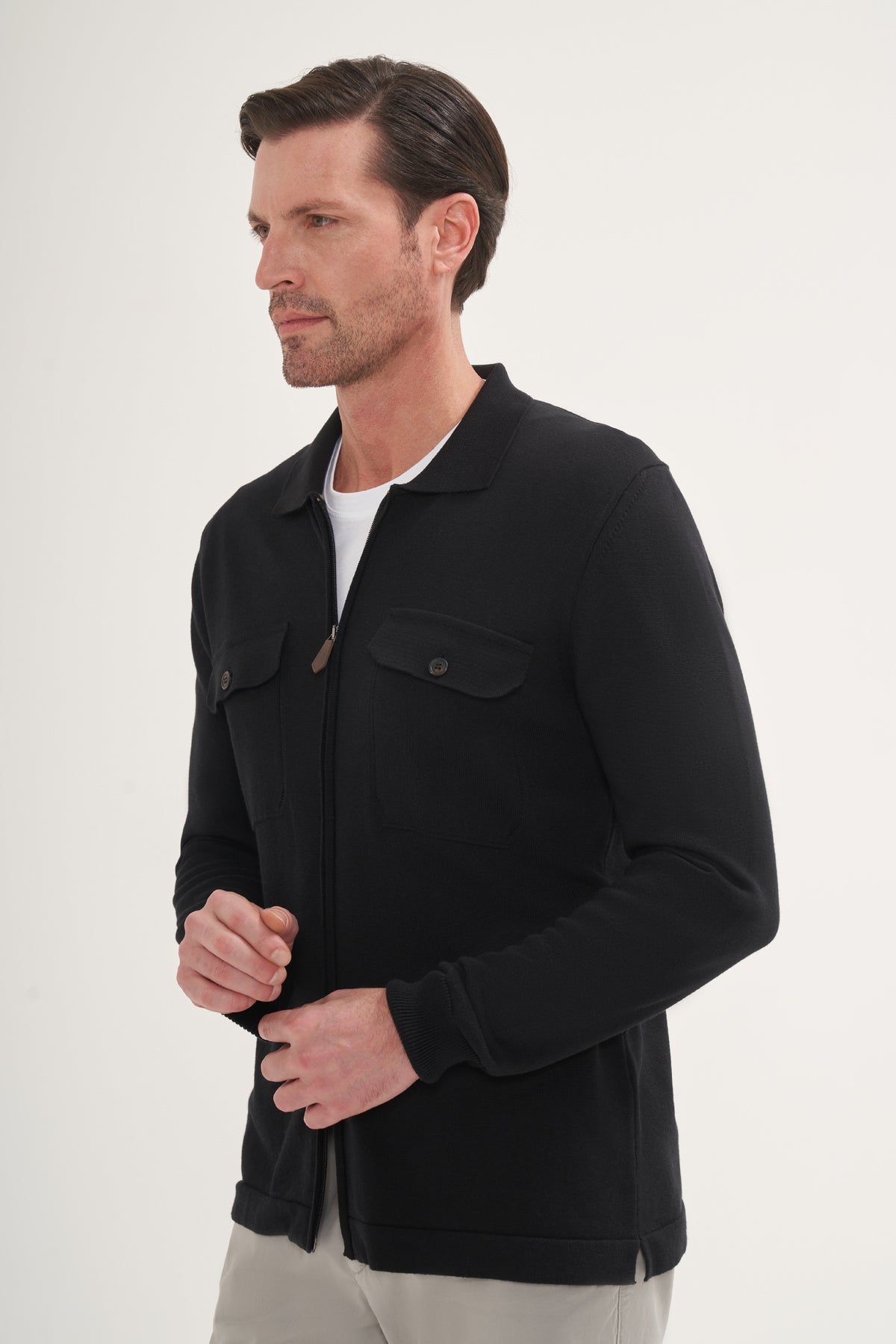Lightweight knit Zip-Up Overshirt