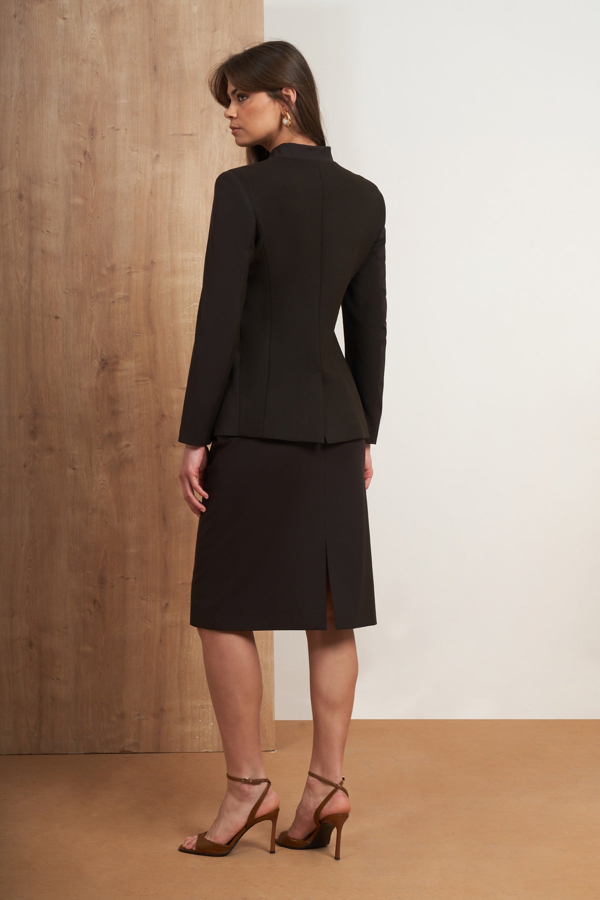 Button Skirt Suit