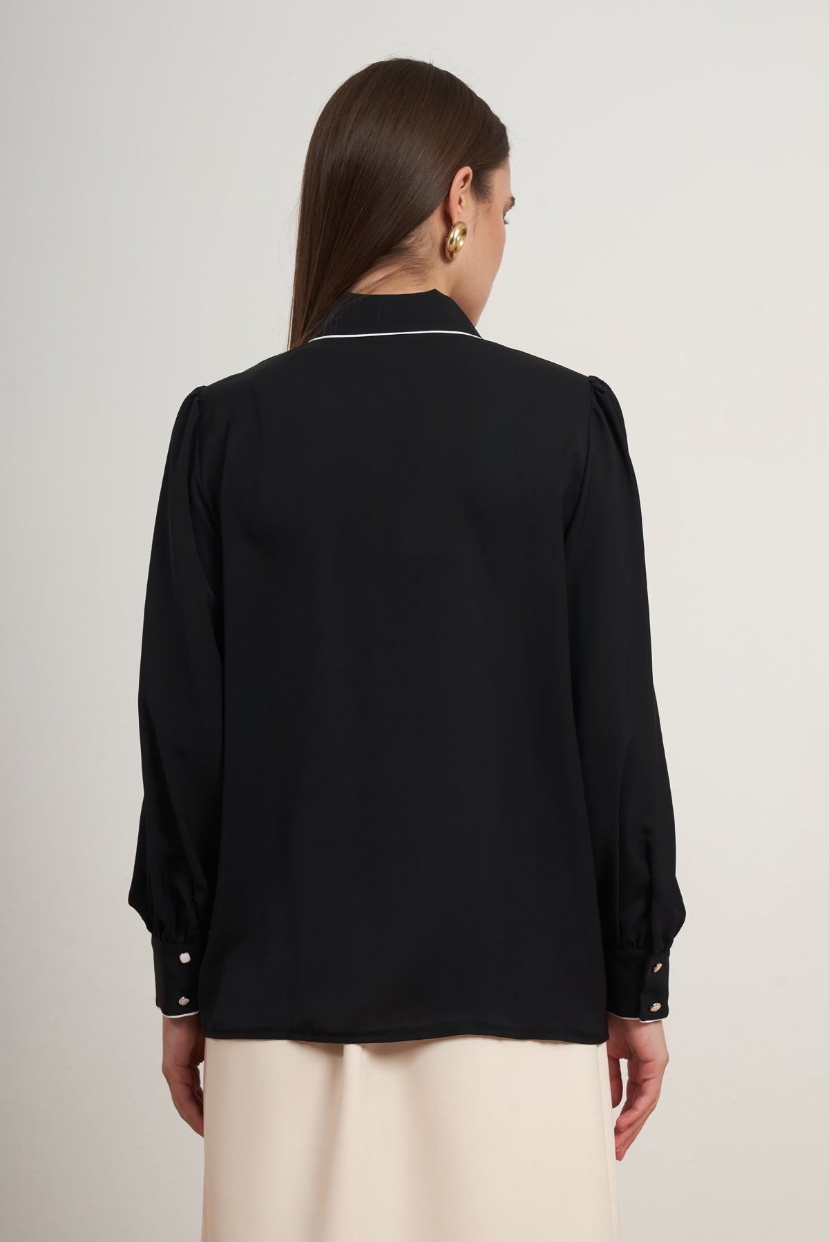 Contrast Piping Blouse