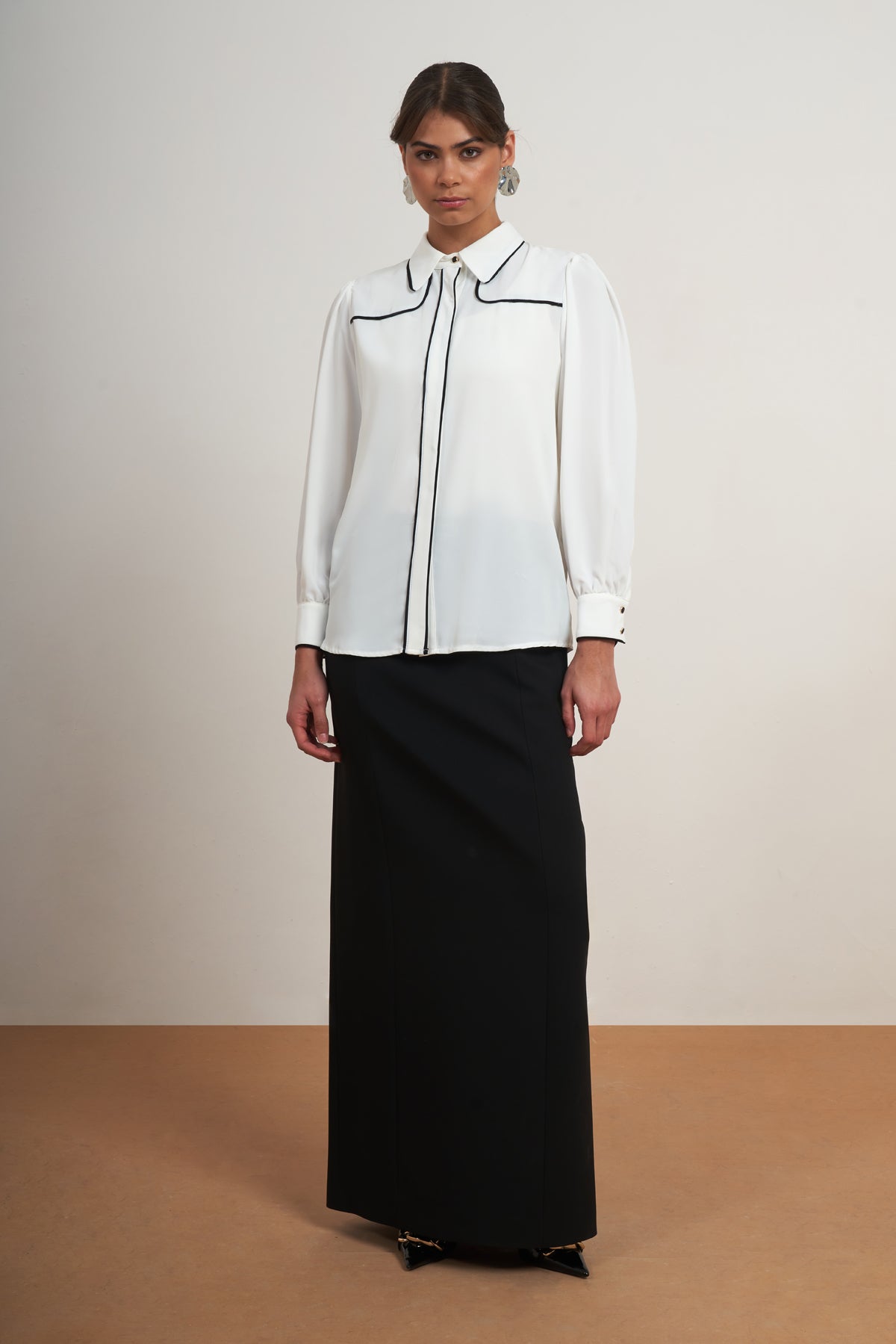 Contrast Piping Blouse